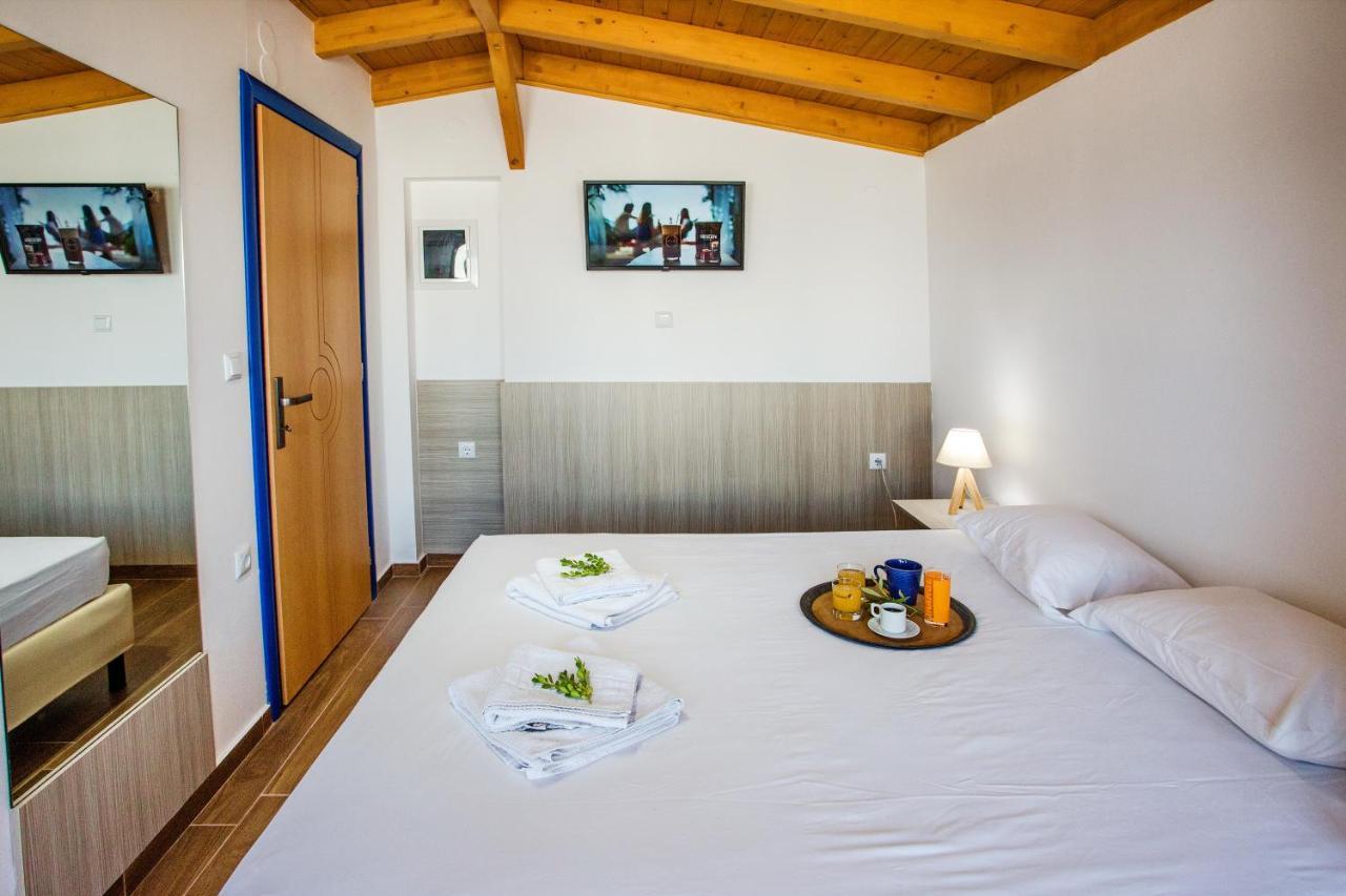 The Blue Beach Apartments Nea Peramos (Macedonia) Exterior foto