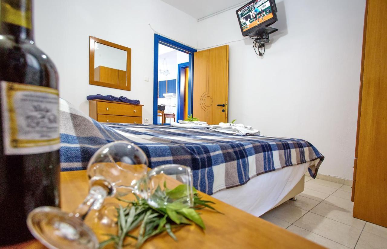 The Blue Beach Apartments Nea Peramos (Macedonia) Exterior foto