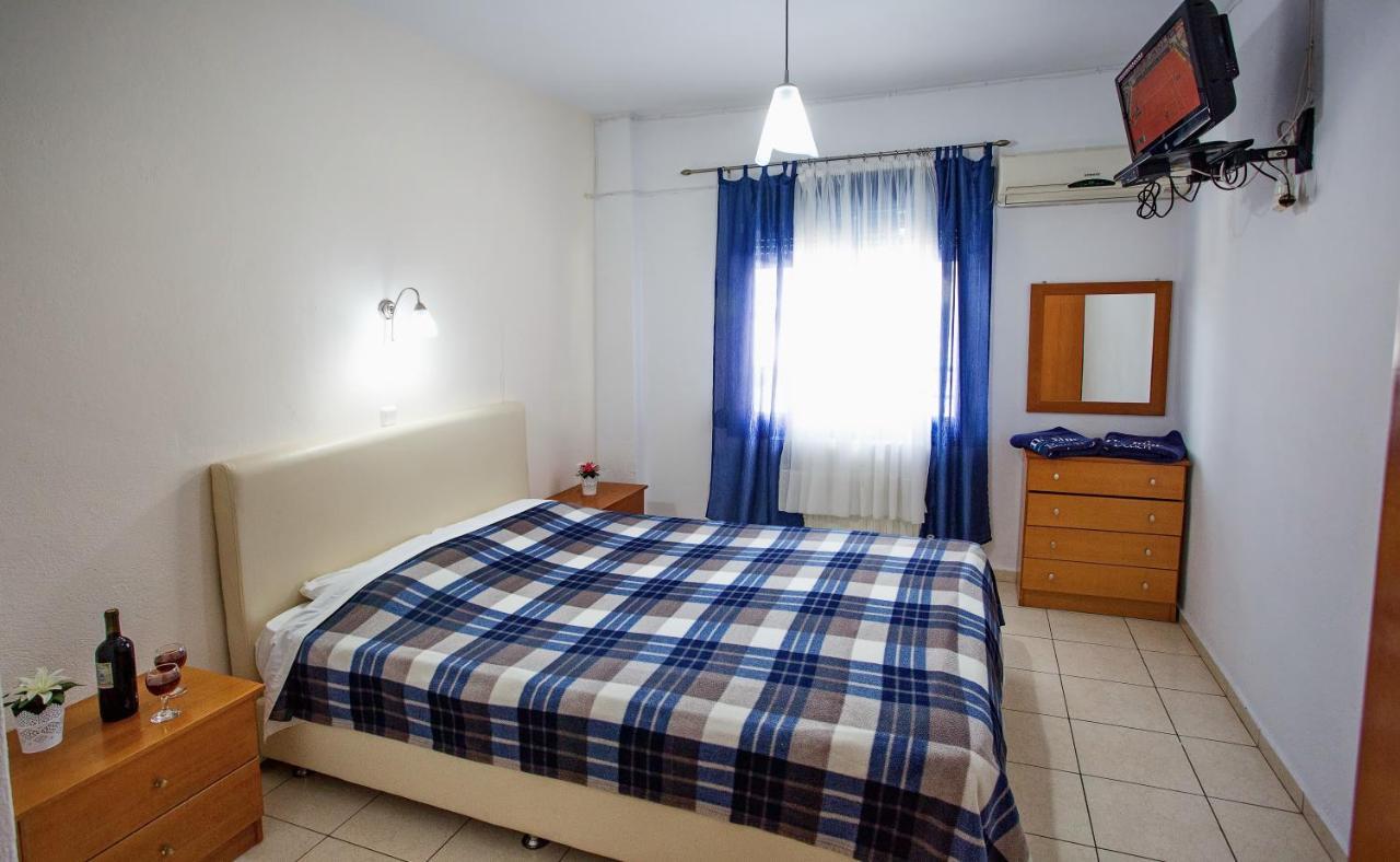 The Blue Beach Apartments Nea Peramos (Macedonia) Exterior foto